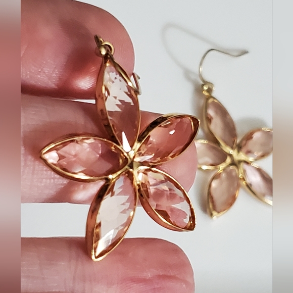 Stunning Swarovski bezel crystal flower earrings baby pink gold plated vtg ? - Picture 8 of 8